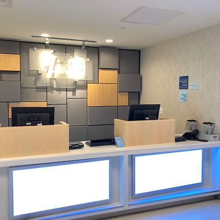 Holiday Inn Express Richmond - Midtown By Ihg Luaran gambar