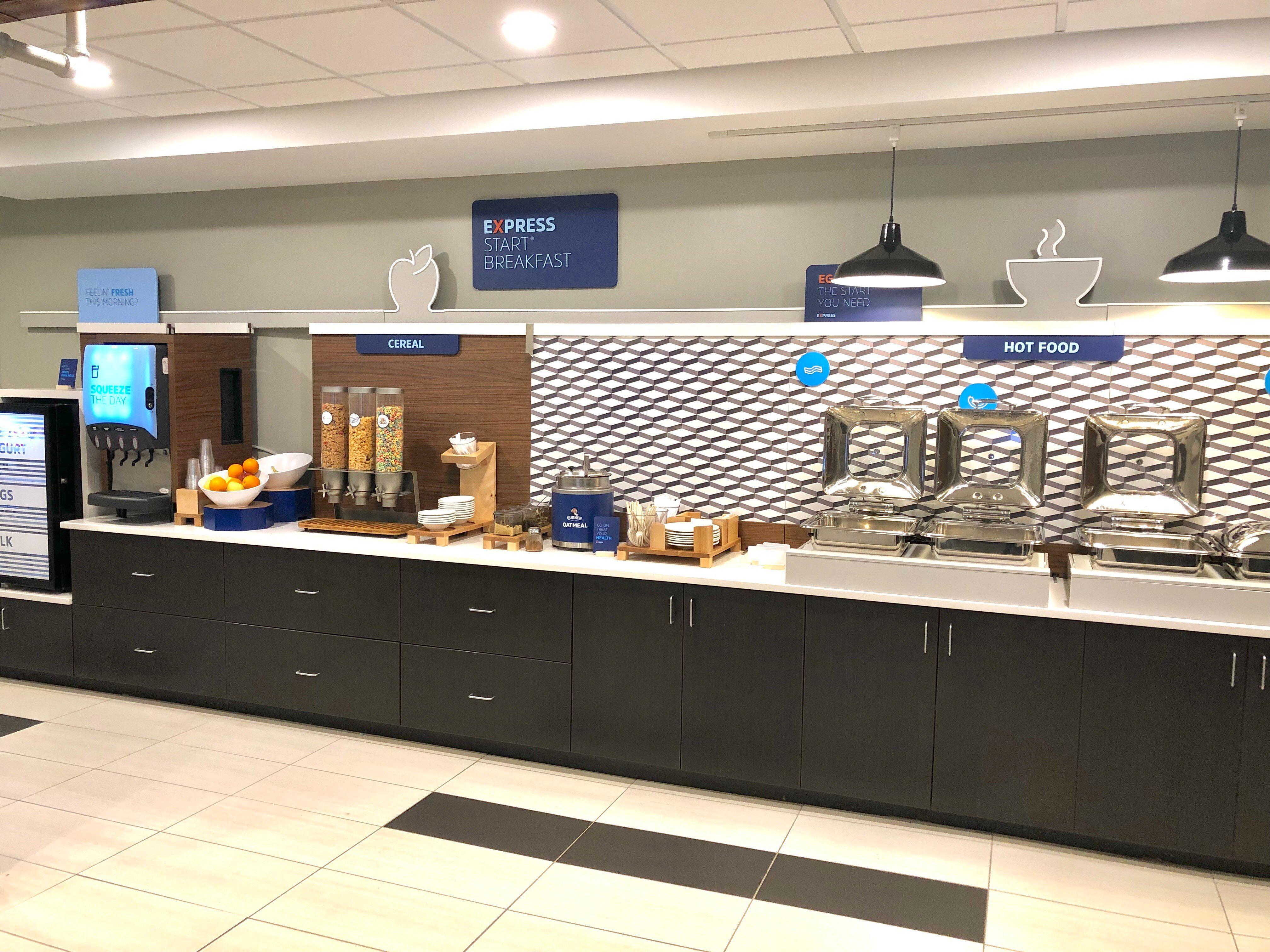 Holiday Inn Express Richmond - Midtown By Ihg Luaran gambar