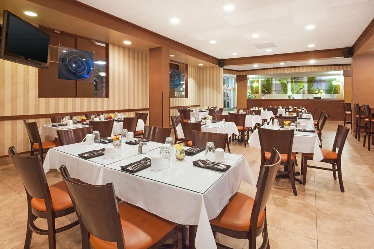 Holiday Inn Express Richmond - Midtown By Ihg Luaran gambar