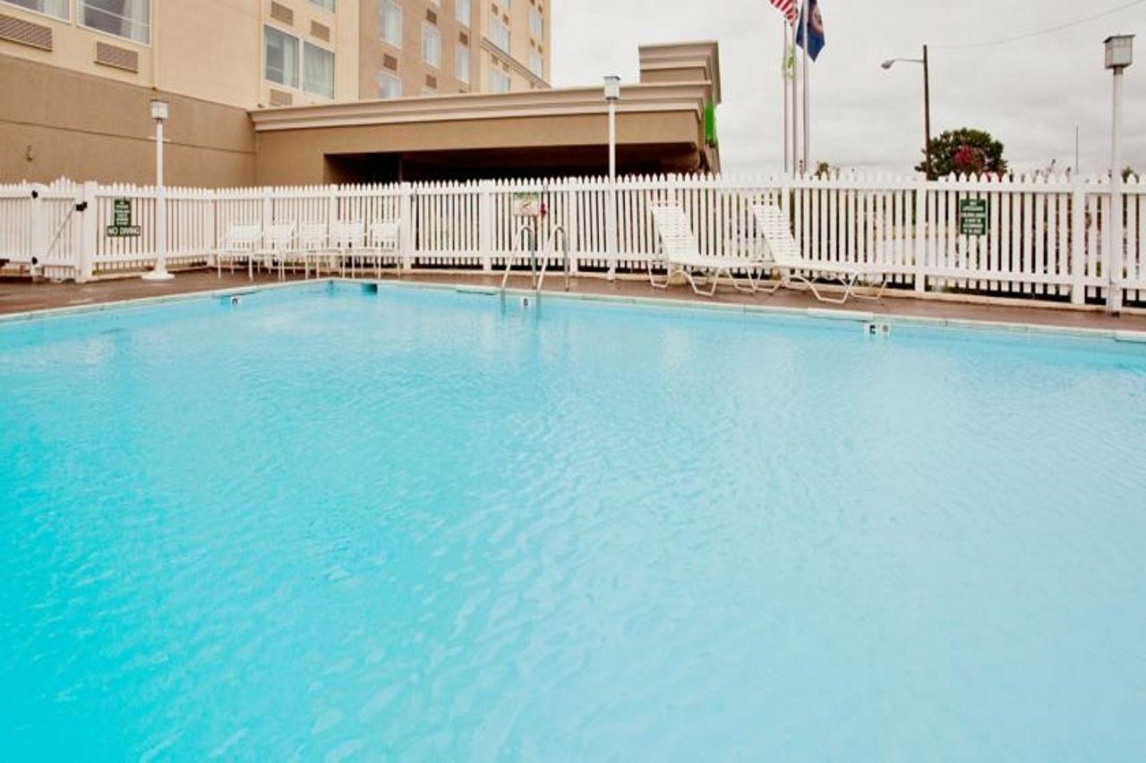 Holiday Inn Express Richmond - Midtown By Ihg Luaran gambar